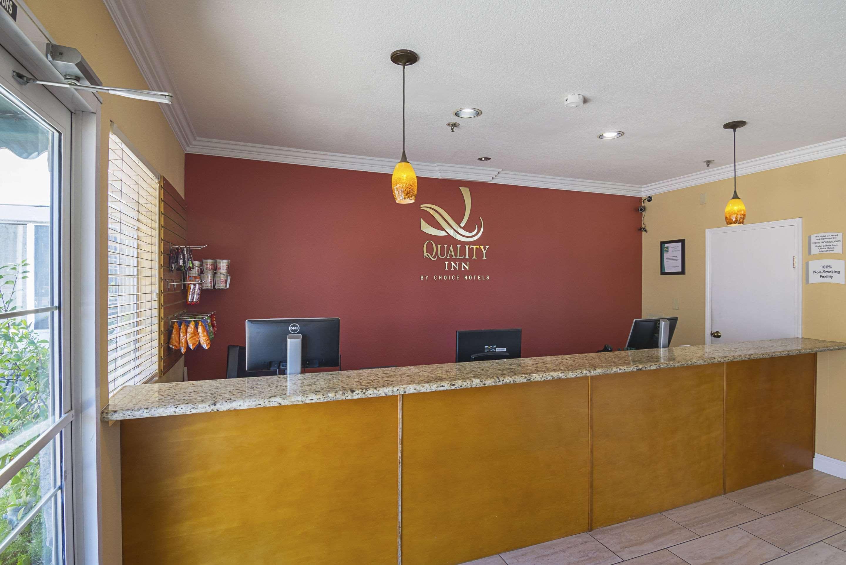 Quality Inn Fresno Yosemite Airport Extérieur photo