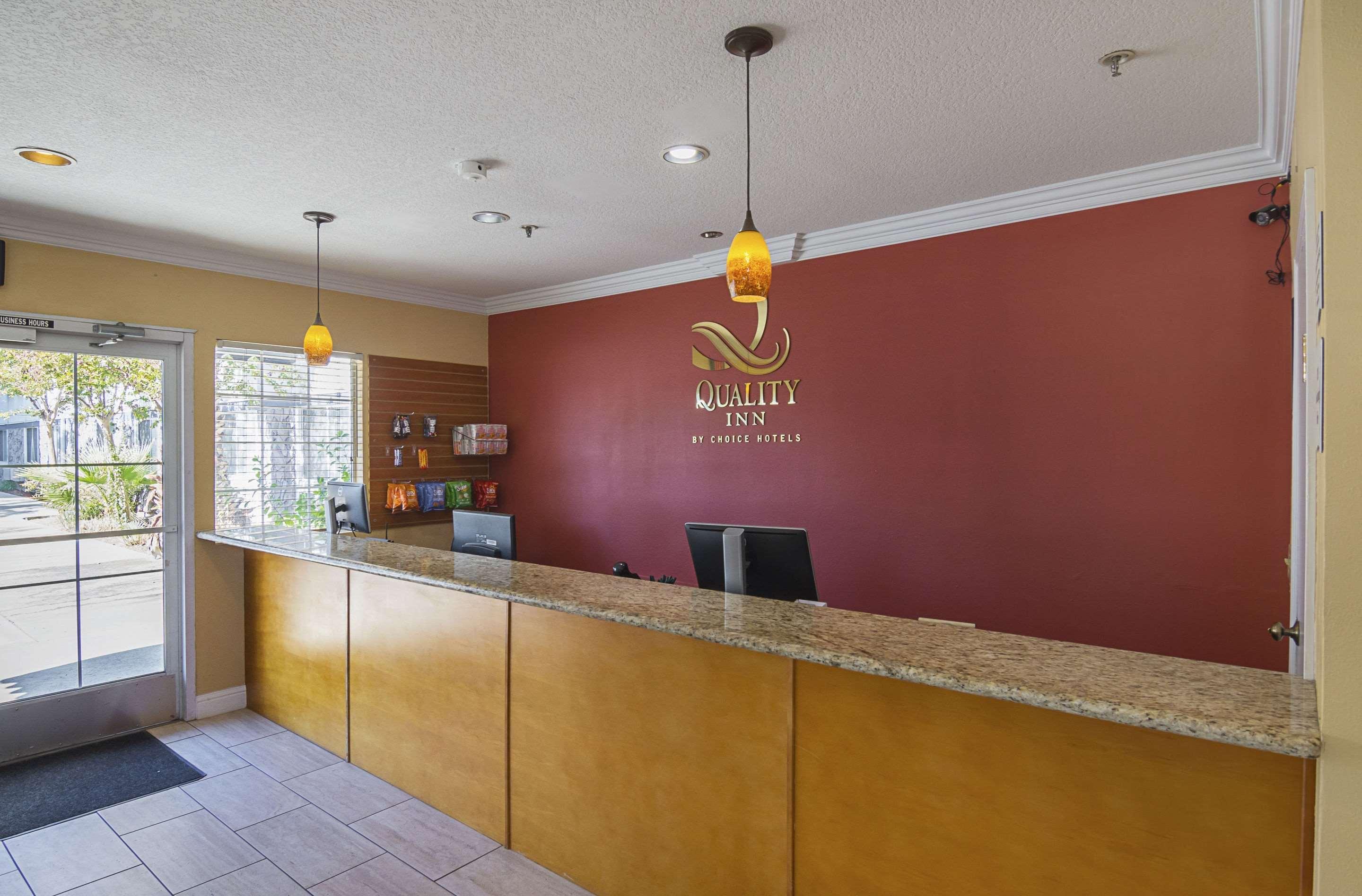 Quality Inn Fresno Yosemite Airport Extérieur photo