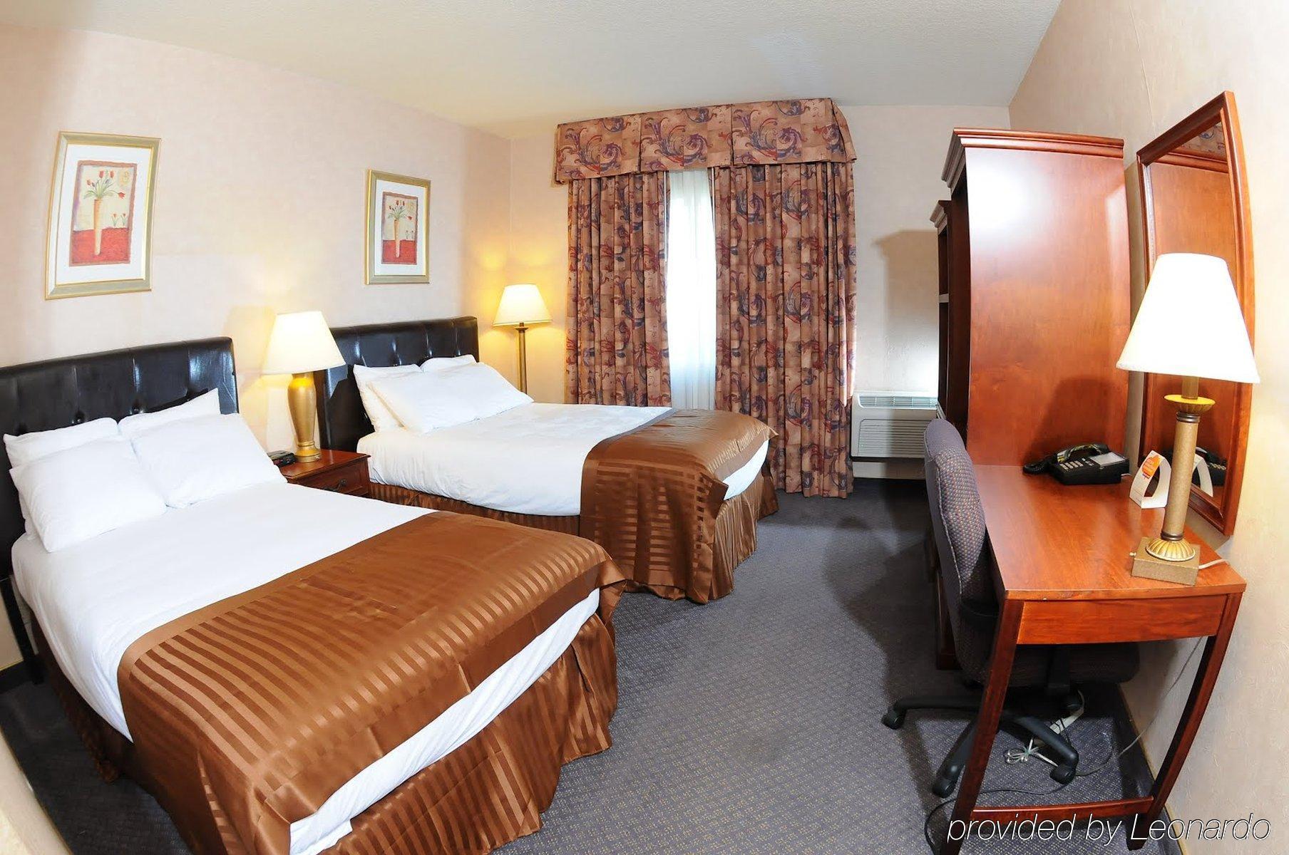 Quality Inn Fresno Yosemite Airport Extérieur photo