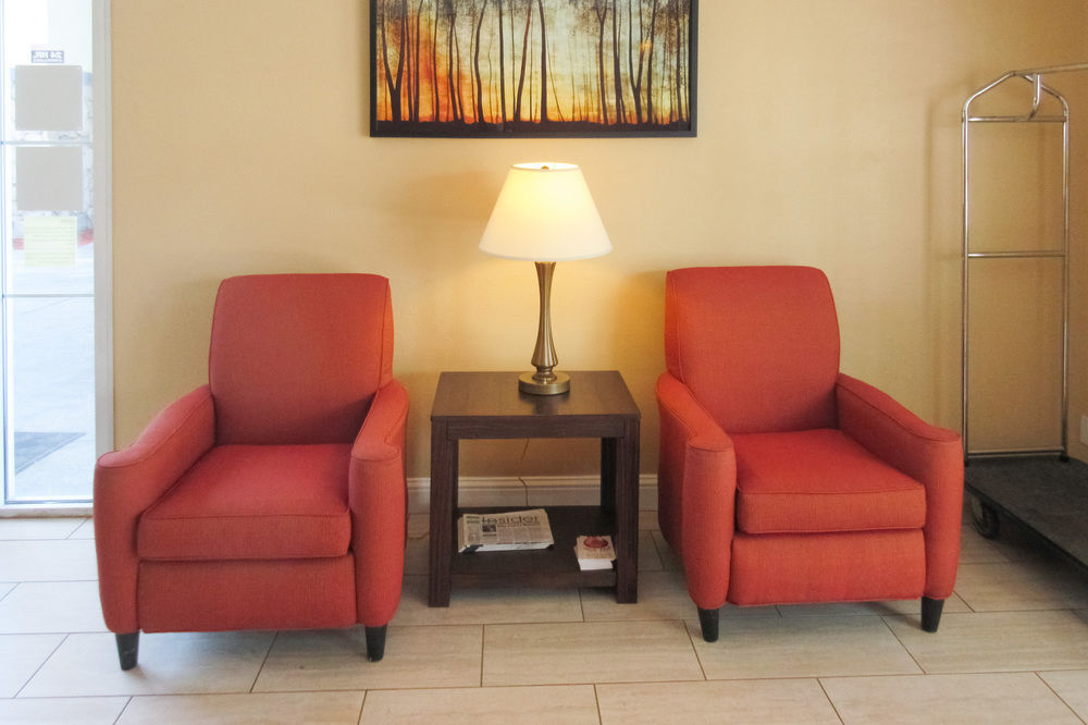 Quality Inn Fresno Yosemite Airport Extérieur photo