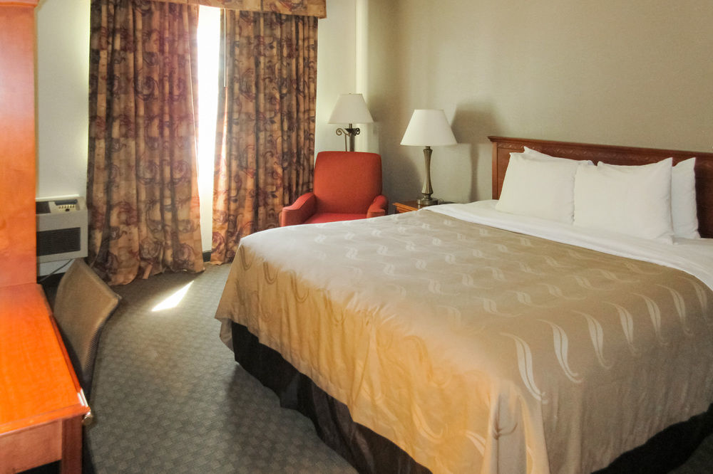 Quality Inn Fresno Yosemite Airport Extérieur photo