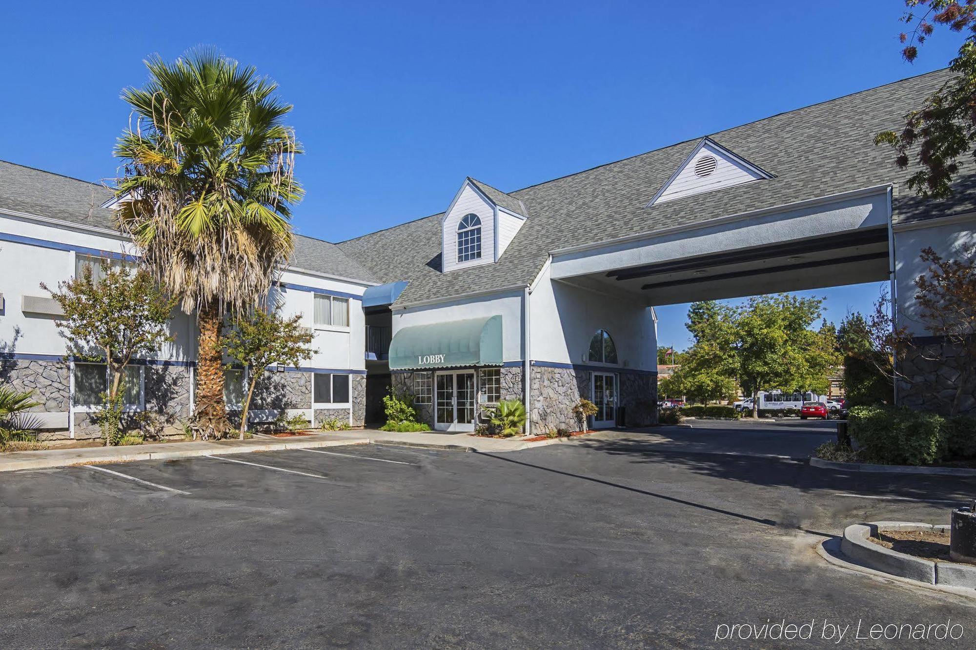 Quality Inn Fresno Yosemite Airport Extérieur photo